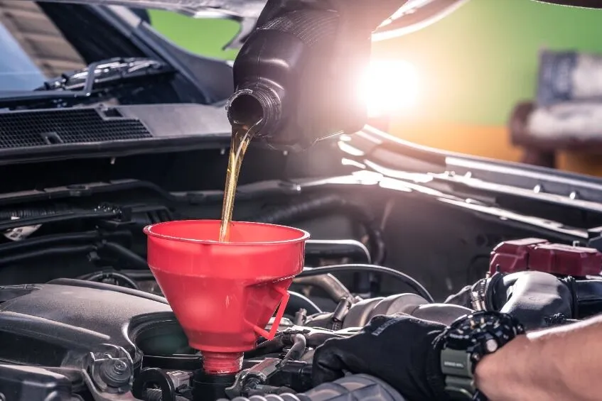 Synthetic Oil Change Service in Fresno: What’s a Synthetic Oil Change and Why Get Synthetic Oil Changes